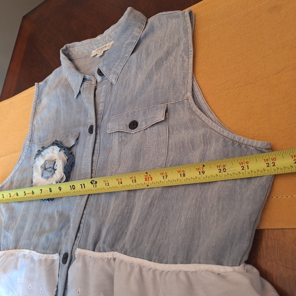 Sleeveless Denim Chambray Dress Tiered Ruffles Big Flower Accent Sz XL - Picture 12 of 16